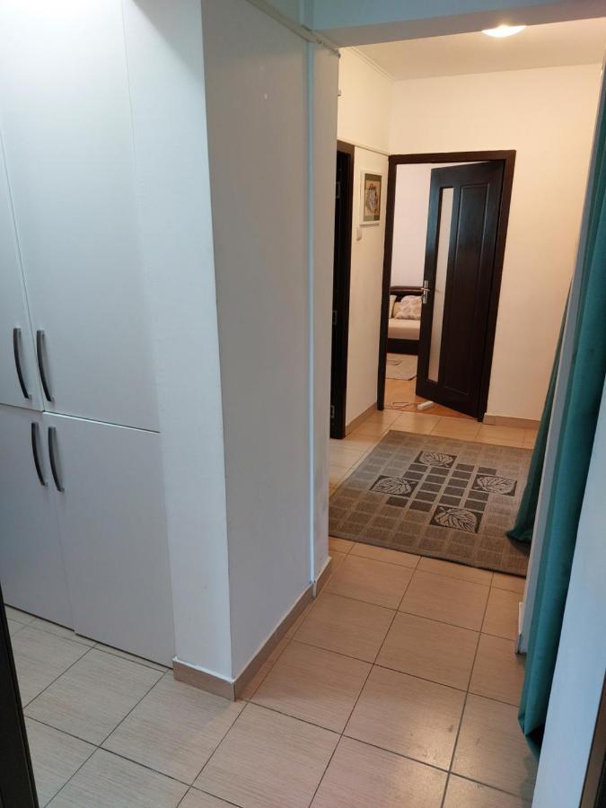Apartament Central Renovat 3 Camere Bukarest Exteriör bild