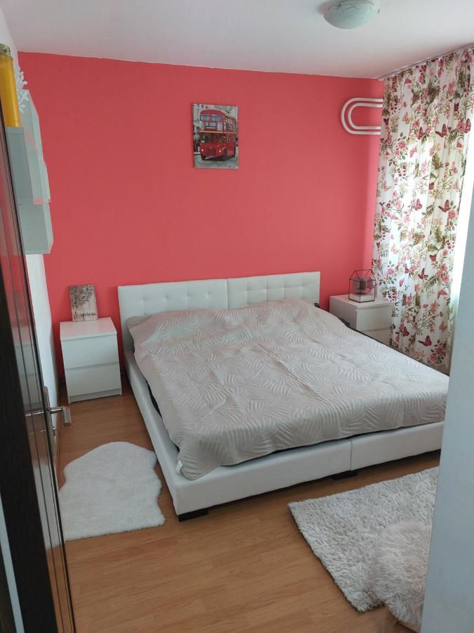 Apartament Central Renovat 3 Camere Bukarest Exteriör bild