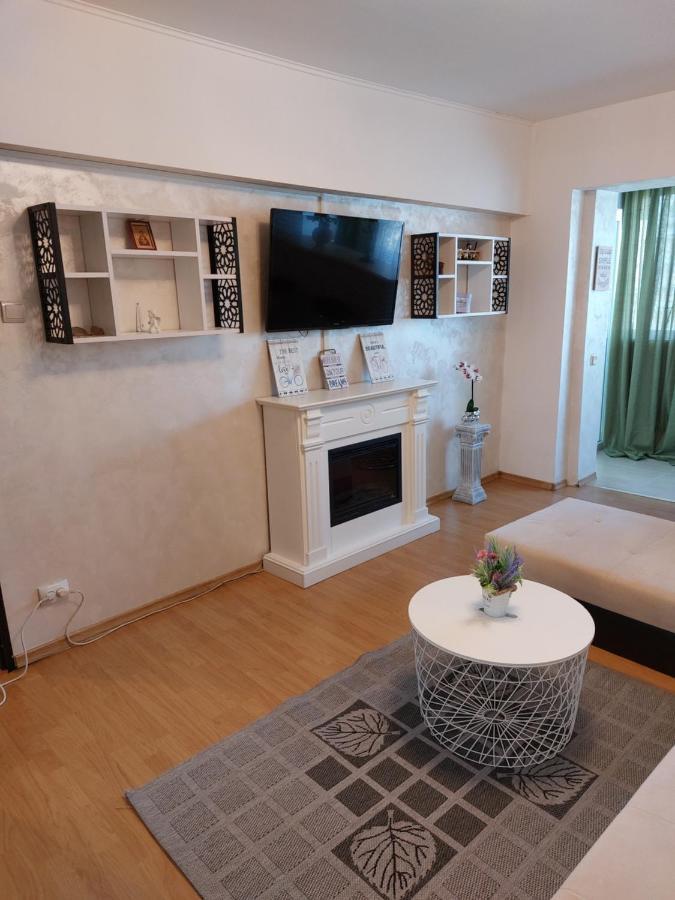 Apartament Central Renovat 3 Camere Bukarest Exteriör bild